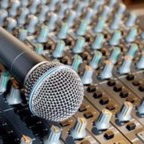 recording-studio-mixer-and-microphone-625x300-c
